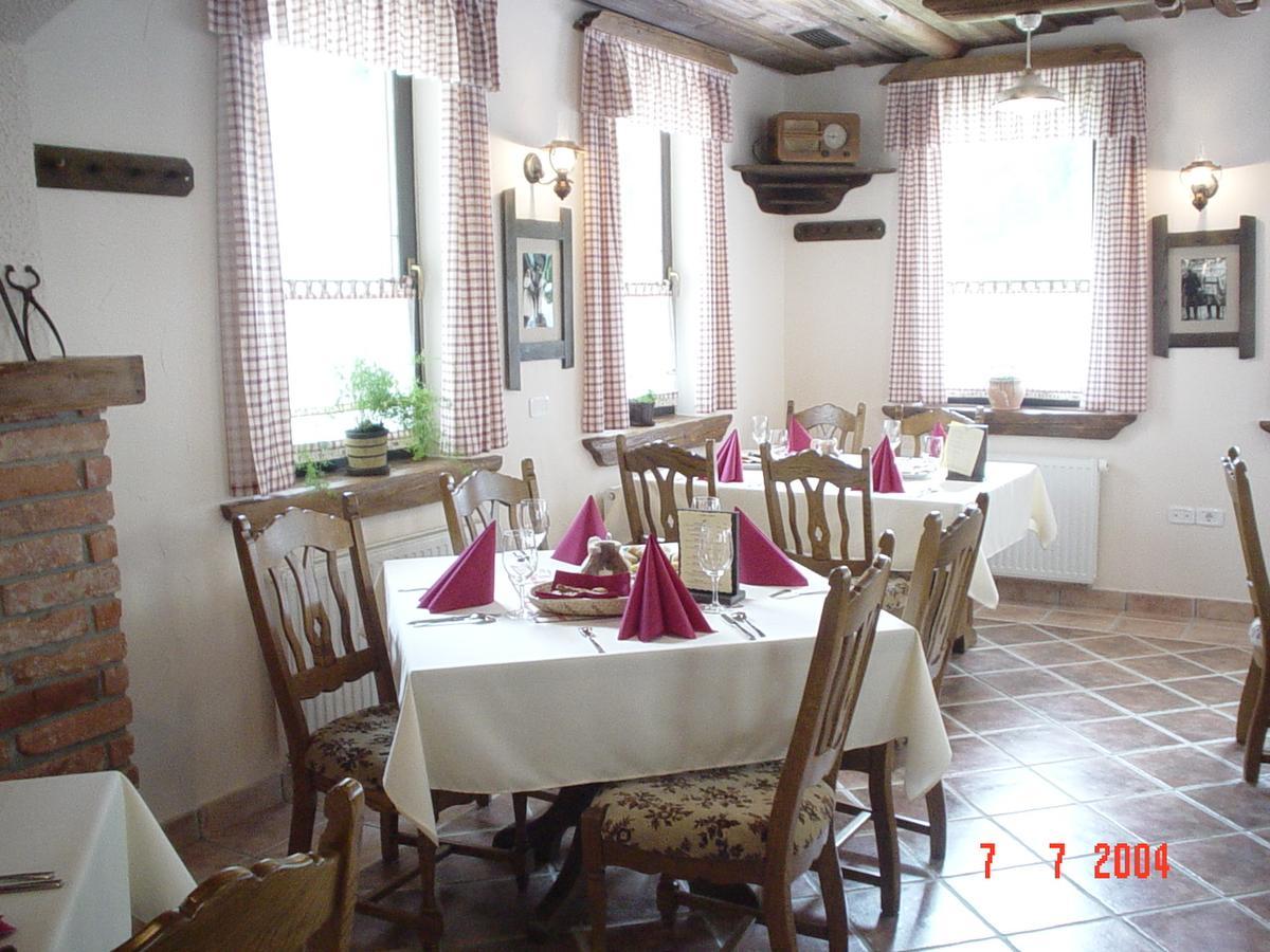 Guest House Hober Prevalje Luaran gambar