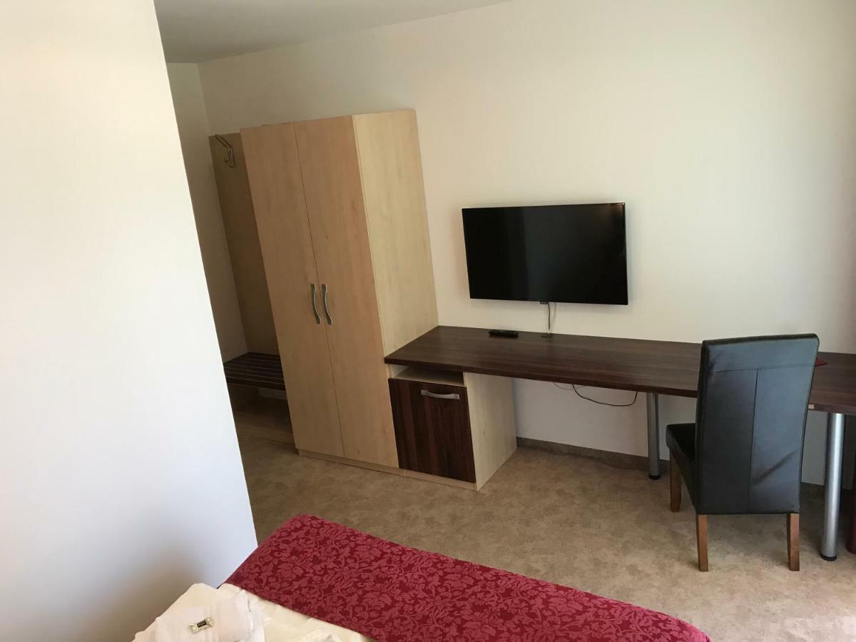 Guest House Hober Prevalje Luaran gambar