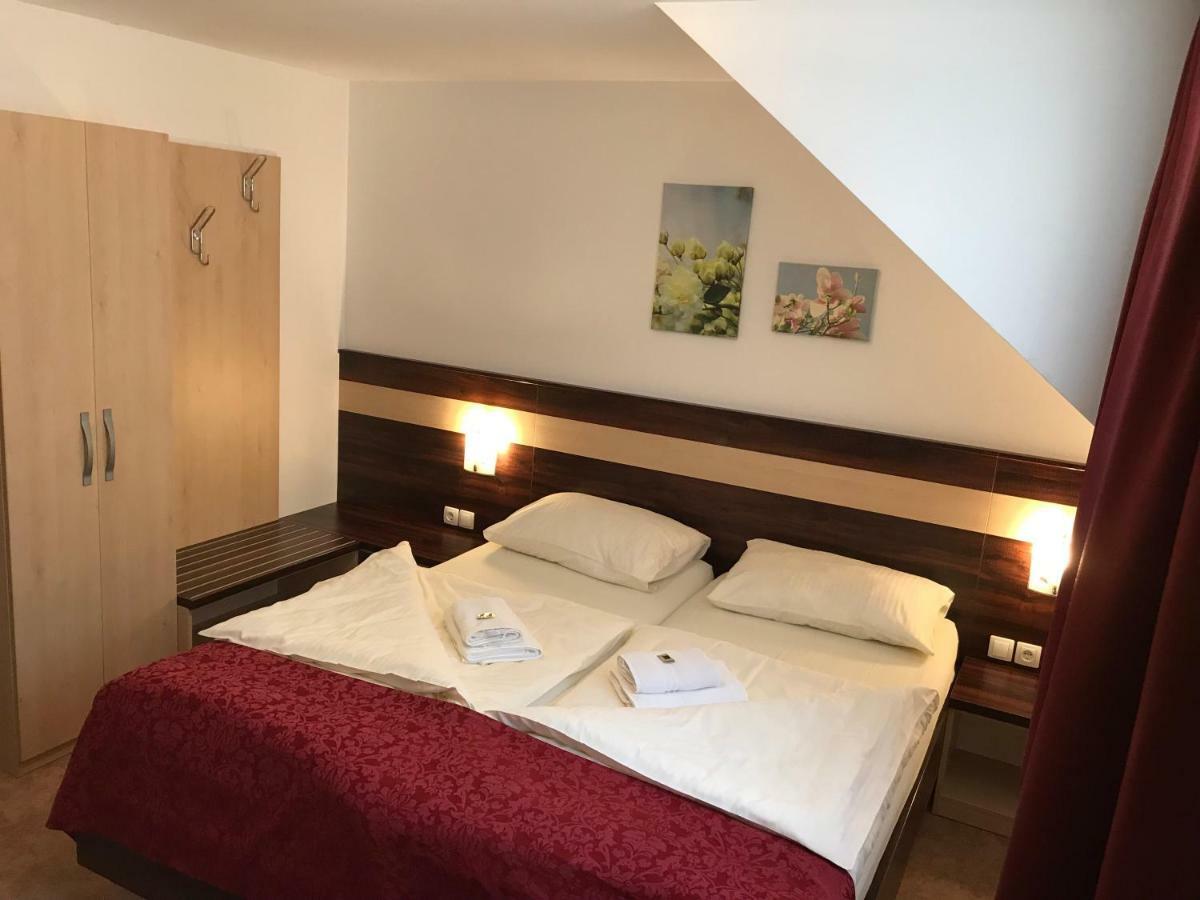Guest House Hober Prevalje Luaran gambar
